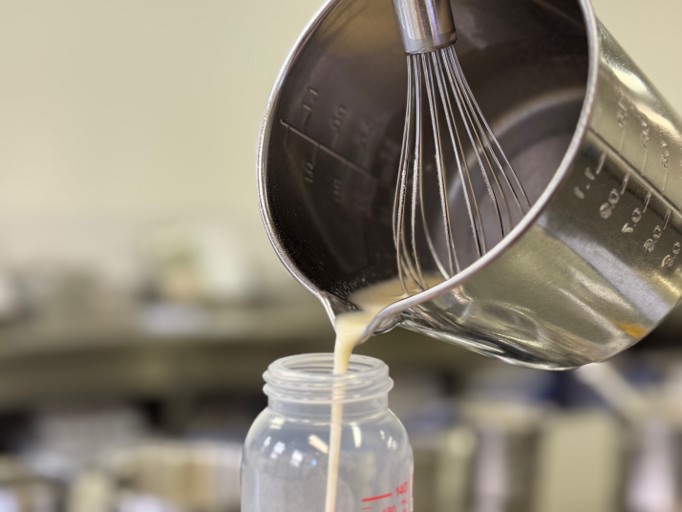 Meßbecher